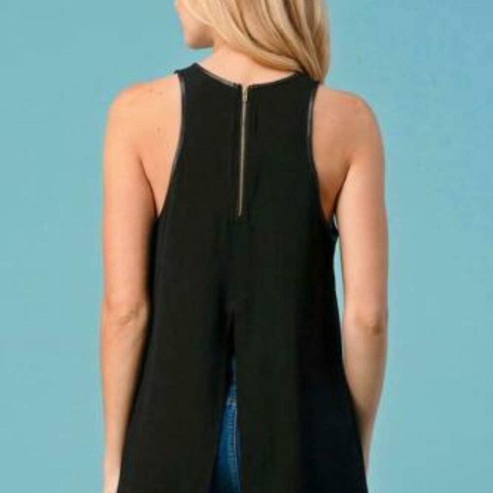 Nwt Chic Black Sleeveless Tank Top